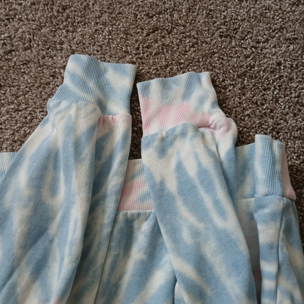 Disney Alice in Wonderland Tie Dye Cropped Sweatshirt | Blue & Pink - Picture 6 of 7